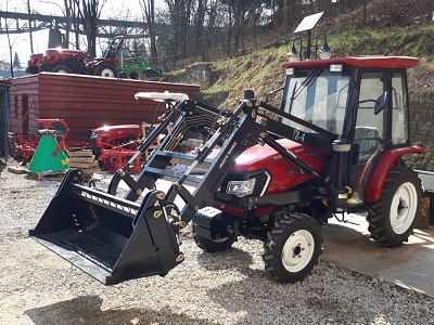 Malotraktor Typ 404 s nakladačom za 14.800 €